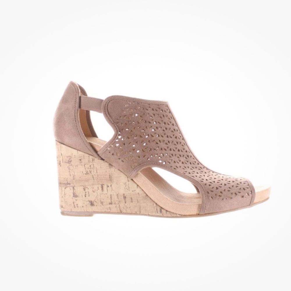Life Stride Womens Hinx 2 Mushroom Ankle Strap Wedge Heel Size 10 NEW In Box
